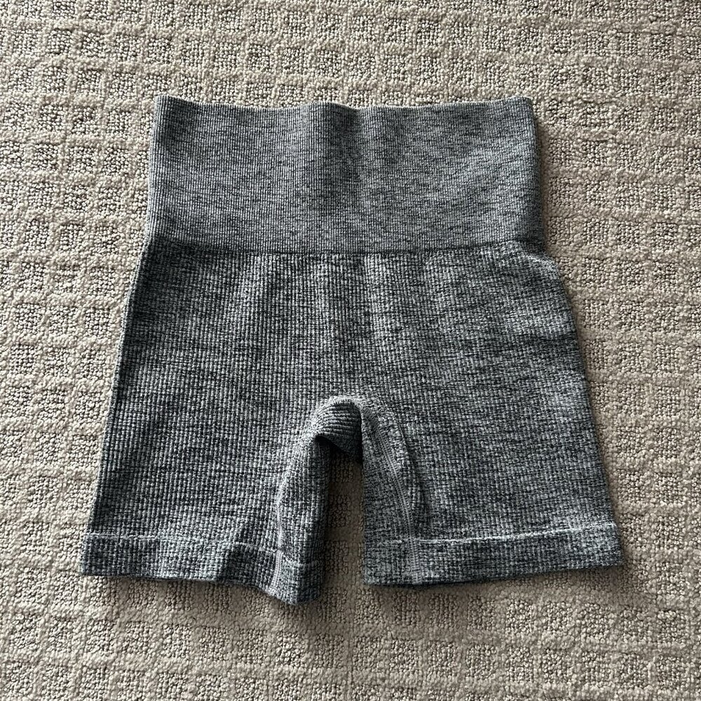 Colsie‎ Athletic Biker Shorts Spandex Yoga Workout Womens Size Xs Gray Exercise